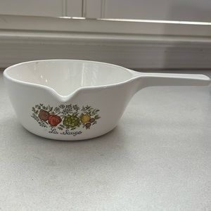 Corning Ware saucepot